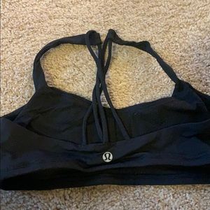 Black lululemon sports bra